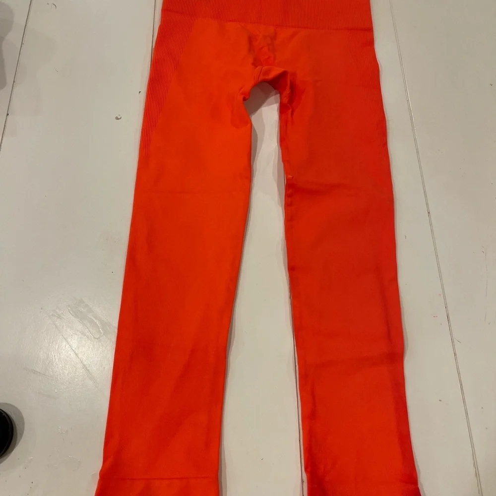 Revolve Morgan Stewart Sport Roy Legging - Picture 6 of 6